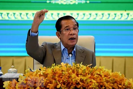 Thủ tướng Samdech Techo Hun Sen tại một cuộc họp báo ở Phnom Penh, Campuchia. (Ảnh: AFP/TTXVN)