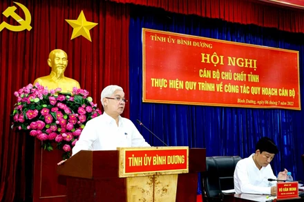 Đồng chí Nguyễn Văn Lợi, Ủy viên Trung ương Đảng, Bí thư Tỉnh ủy Bình Dương phát biểu ý kiến tại buổi công bố Quyết định thành lập Ban Chỉ đạo.