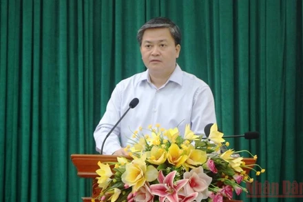 Bí thư Tỉnh ủy Lê Đức Thọ phát biểu tại hội nghị.