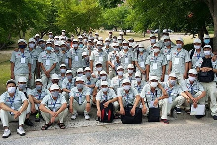 Lao động đi làm việc ở nước ngoài. (Ảnh minh họa: Colab).