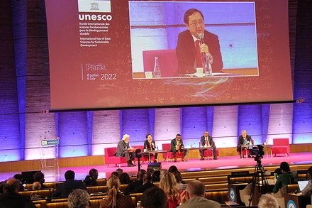 Bộ trưởng Huỳnh Thành Đạt phát biểu trong cuộc Tọa đàm cấp cao về “Vai trò của khoa học trong hoạch định chính sách”.