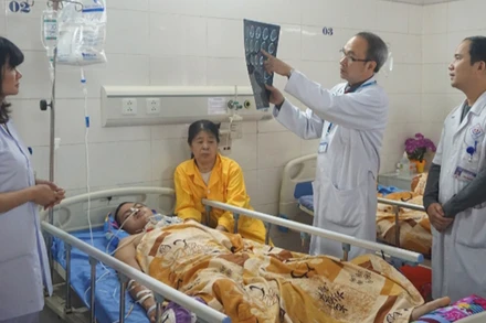 Khám, chữa bệnh tại Bệnh viện Trung ương Thái Nguyên.