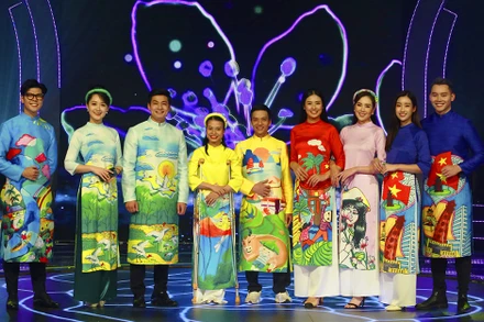 Các nghệ sĩ tham gia chương trình. (Ảnh: Ban Tổ chức cung cấp)