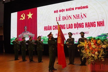 Nâng cao hiểu biết pháp luật cho cán bộ, nhân dân biên giới, hải đảo