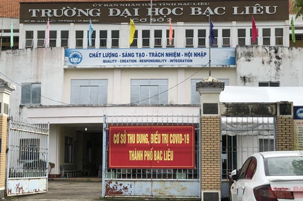 Học sinh, sinh viên Bạc Liêu mong dịch bệnh Covid-19 sớm đẩy lùi để được đến trường học tập. (Ảnh: Trọng Duy)