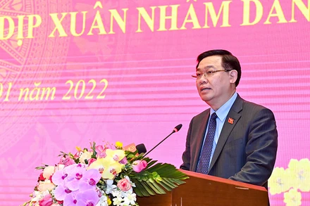 Chủ tịch Quốc hội Vương Đình Huệ phát biểu tại buổi gặp mặt. (Ảnh: Duy Linh)