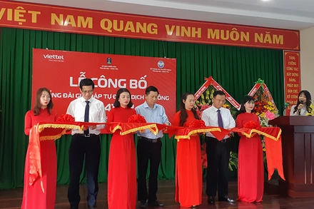 Lễ khai trương Tổng đài giải đáp tự động dịch vụ công.
