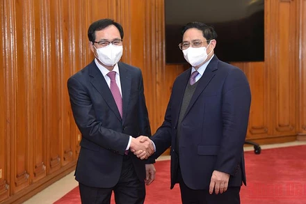 Thủ tướng Phạm Minh Chính tiếp ông Choi Joo Ho, Tổng Giám đốc Tổ hợp Samsung Việt Nam. (Ảnh: Trần Hải)