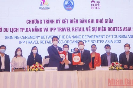 Đà Nẵng ký kết xúc tiến đường bay phục hồi du lịch.