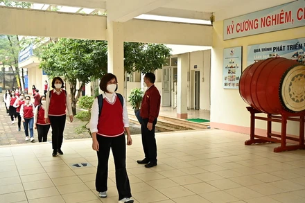 Diễn tập phương án đón học sinh trở lại trường