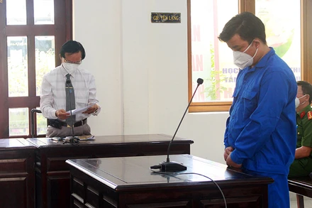 Bị cáo Đặng Quang Toàn tại phiên tòa.