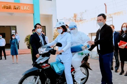 Hoạt động của các trạm y tế lưu động trên địa bàn thành phố Hải Phòng đang dần đi vào nền nếp và nâng cao chất lượng chăm sóc bệnh nhân Covid-19 tại nhà.