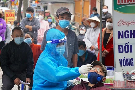 Đà Nẵng ghi nhận hơn 900 ca F0 trong ngày.