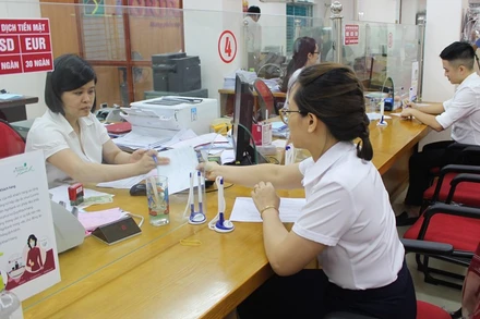 15 ngân hàng thương mại trên địa bàn tỉnh Thái Bình điều chỉnh giảm lãi suất cho vay, hỗ trợ khó khăn cho khách hàng.