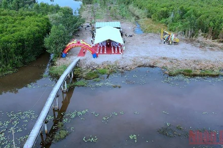 Nhờ tình hình dịch bệnh hạ nhiệt, một số dự án ở Cà Mau đã mạnh dạn khởi công trong những ngày đầu năm 2022.