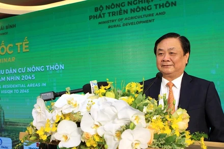 Đồng chí Lê Minh Hoan, Bộ trưởng Nông nghiệp và Phát triển nông thôn phát biểu tại Hội thảo