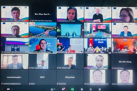 Hội nghị được tổ chức theo hình thức trực tuyến tại nhiều đầu cầu trên khắp cả nước.
