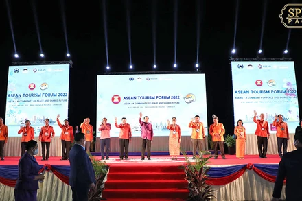Lễ khai mạc Diễn đàn Du lịch ASEAN 2022 tại Campuchia vào tối 18/1/2022. (Ảnh: SPM)