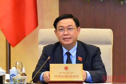 Chủ tịch Quốc hội Vương Đình Huệ phát biểu cho ý kiến tại phiên họp. (Ảnh: ĐĂNG ANH)