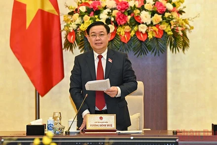 Chủ tịch Quốc hội Vương Đình Huệ phát biểu khai mạc phiên họp. (Ảnh: Duy Linh)