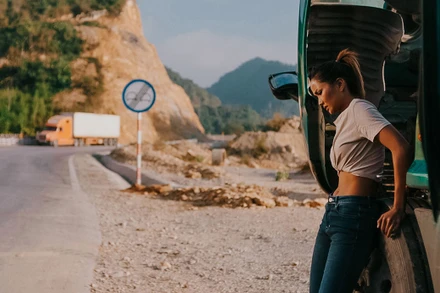 Hoa hậu H'Hen Niê trong phim. (Ảnh: Đoàn làm phim cung cấp)