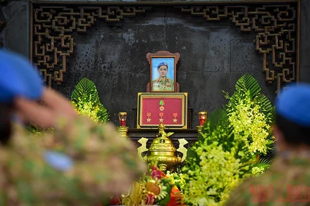 Cục Gìn Giữ Hòa Bình Việt Nam Đồng Đội Tại Cục Gìn Giữ Hòa Bình Việt Nam Chào Tiễn Biệt Trung Tá Đỗ Anh. (Ảnh: Thành Đạt)