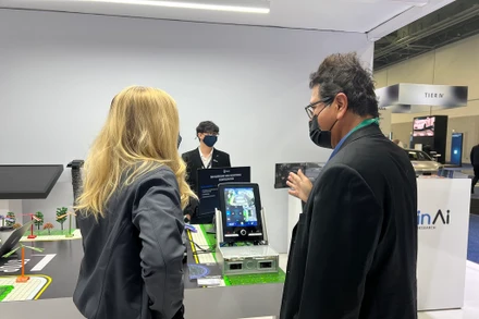 Hệ thống quan sát toàn cảnh 360 độ của VinAI tại CES 2022.