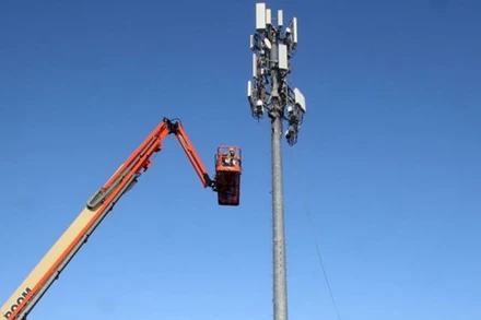 Verizon lắp đặt thiết bị 5G ở Utah. (Ảnh: Reuters)