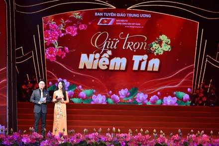 “Giữ trọn niềm tin” để Đảng mãi đồng hành cùng dân tộc