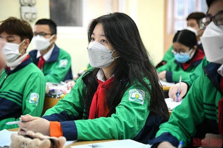 Thầy trò trường THCS Nguyễn Tri Phương đã có tiết dạy và học trực tiếp đầu tiên sau hơn 7 tháng học trực tuyến. (Ảnh: THÀNH ĐẠT)