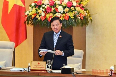 Phó Chủ tịch Quốc hội Nguyễn Khắc Định phát biểu kết luận nội dung phiên họp. (Ảnh: DUY LINH)