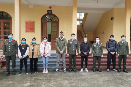 Các đối tượng tại cơ quan Công an huyện Hải Hà (Quảng Ninh).