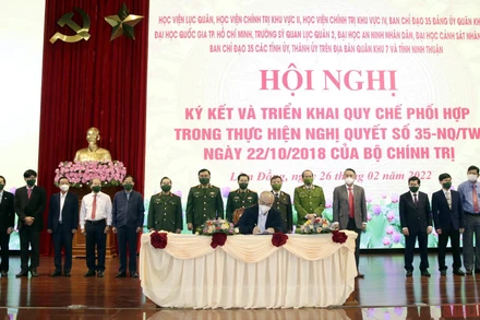 Các đơn vị ký kết triển khai quy chế phối hợp trong thực hiện Nghị Quyết 35.