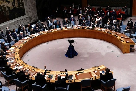 Toàn cảnh phiên bỏ phiếu dự thảo Nghị quyết của Hội đồng Bảo an Liên hợp quốc về chiến dịch của Nga tại Ukraine, trụ sở Liên hợp quốc, New York, Mỹ, ngày 25/2/2022. (Ảnh: Reuters)