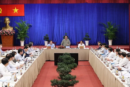 Thủ tướng Phạm Minh Chính chủ trì cuộc họp. (Ảnh: TTXVN)