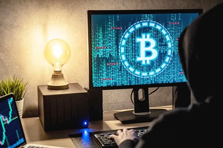 Năm 2021, ghi nhận sự gia tăng của mã độc mã hóa dữ liệu bắt nguồn từ các loại hình kinh doanh liên quan đến tiền số (coin).