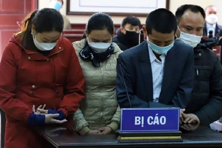 Các bị cáo tại phiên tòa.