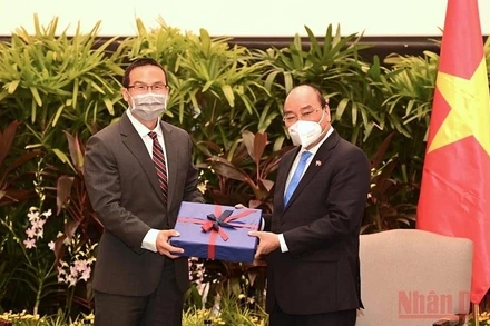 Chủ tịch nước Nguyễn Xuân Phúc tiếp ông Ming Maa, Chủ tịch Tập đoàn Grab.