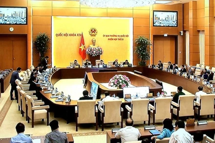 Phiên họp thứ 8 của Ủy ban Thường vụ Quốc hội diễn ra từ ngày 15 đến 17/2