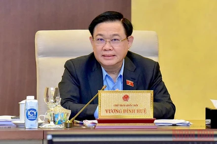 Chủ tịch Quốc hội Vương Đình Huệ phát biểu cho ý kiến vào nội dung phiên họp. (Ảnh: DUY LINH)