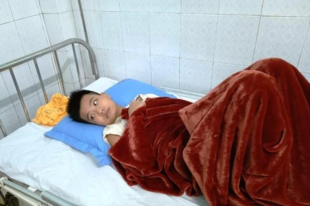 Cháu Đặng Duy Anh dần bình phục sức khỏe.