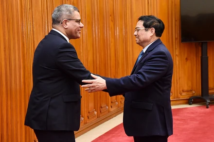 Thủ tướng Phạm Minh Chính tiếp ông Alok Kumar Sharma, Bộ trưởng Chính phủ Anh, Chủ tịch Hội nghị lần thứ 26 các Bên tham gia Công ước khung của Liên hợp quốc về biến đổi khí hậu (COP26).