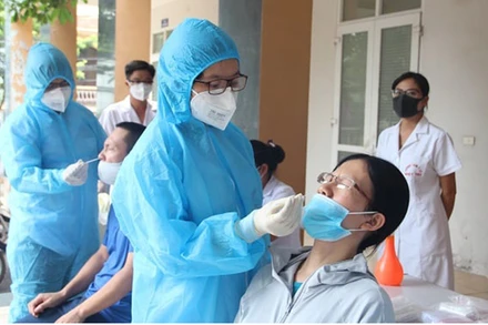 Phú Thọ đẩy mạnh công tác tiêm chủng vaccine ngừa Covid-19 cho tất cả đối tượng đủ điều kiện.