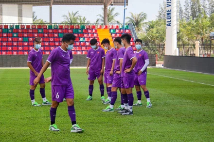 Các cầu thủ U23 Việt Nam trên sân tập. (Ảnh: VFF) 