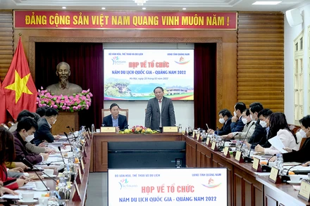 Bộ trưởng Nguyễn Văn Hùng phát biểu tại buổi làm việc (Ảnh: TCDL) 