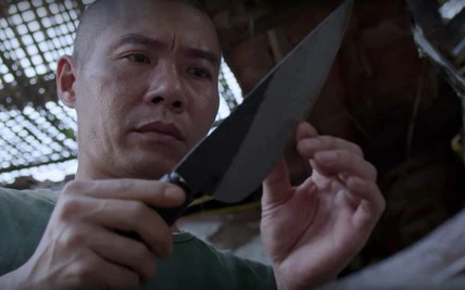 Nghệ sĩ Nhân dân Công Lý bị một đơn vị lợi dụng hình ảnh để phục vụ cho việc bán dao. (Nguồn: Báo Công an nhân dân)