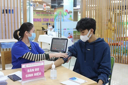 Tiêm vaccine phòng Covid-19 cho học sinh trên địa bàn tỉnh.