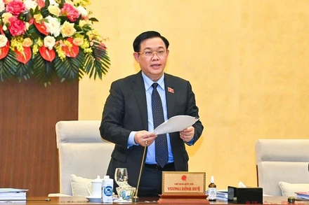 Chủ tịch Quốc hội Vương Đình Huệ phát biểu bế mạc phiên họp. (Ảnh: Duy Linh)