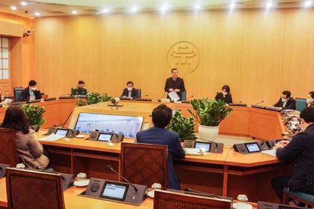 Chủ tịch UBND TP Hà Nội Chu Ngọc Anh chủ trì cuộc họp Ban Chỉ đạo phòng, chống dịch Covid-19 TP Hà Nội với các đơn vị sáng 27/2.