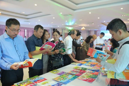 Nhà xuất bản giới thiệu sách giáo khoa biên soạn theo chương trình giáo dục phổ thông mới. (Ảnh tư liệu)